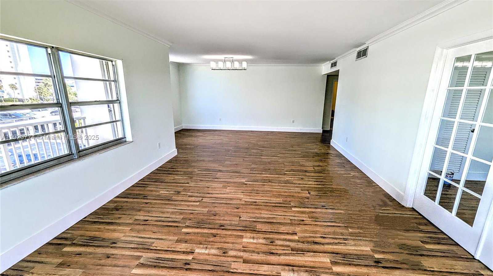 Small Image of 300 BAYVIEW DR #206, Sunny Isles Beach Number 6