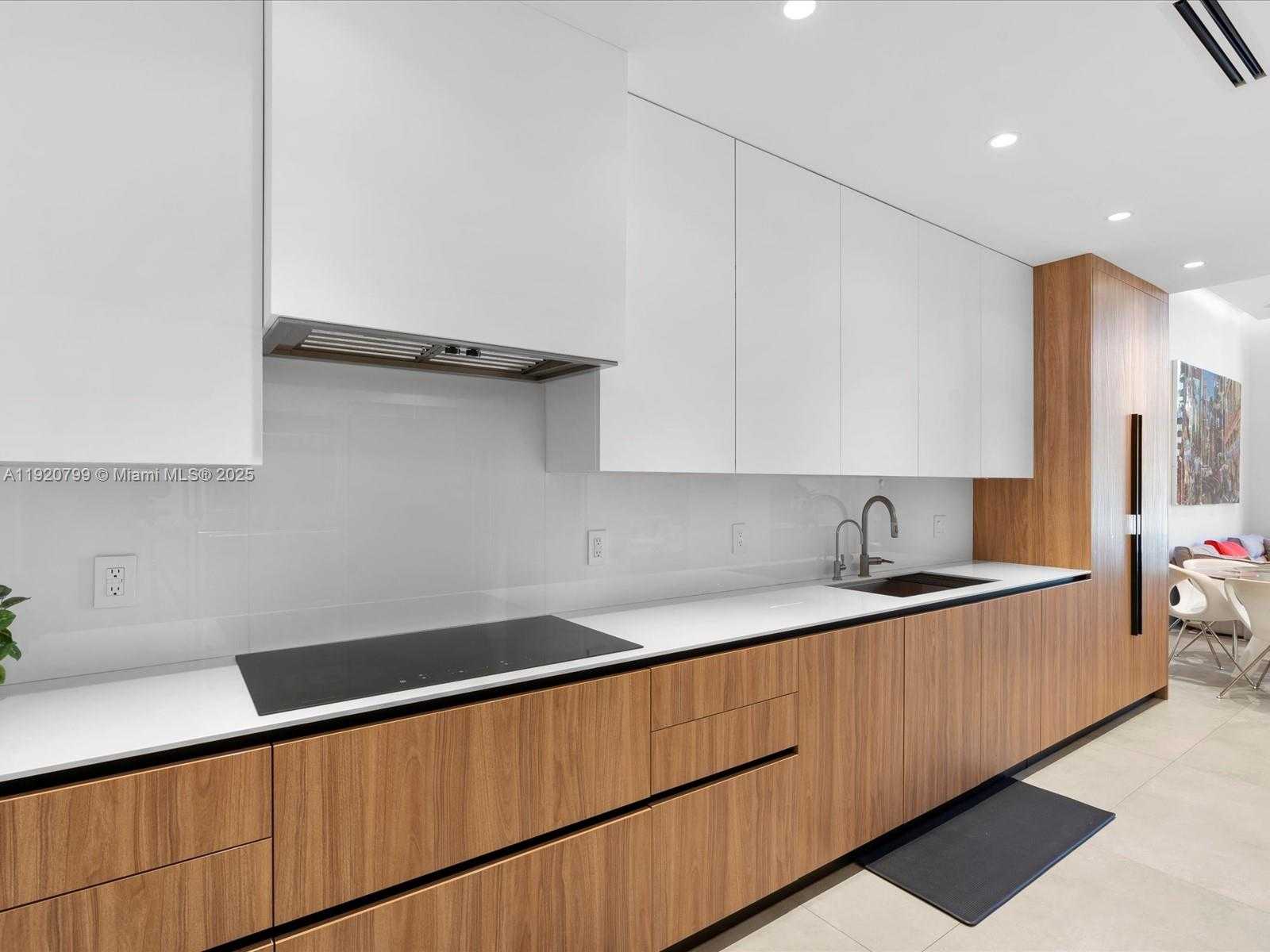 Small Image of 3753 NORTH EAST 214 ST #42, Aventura Number 11