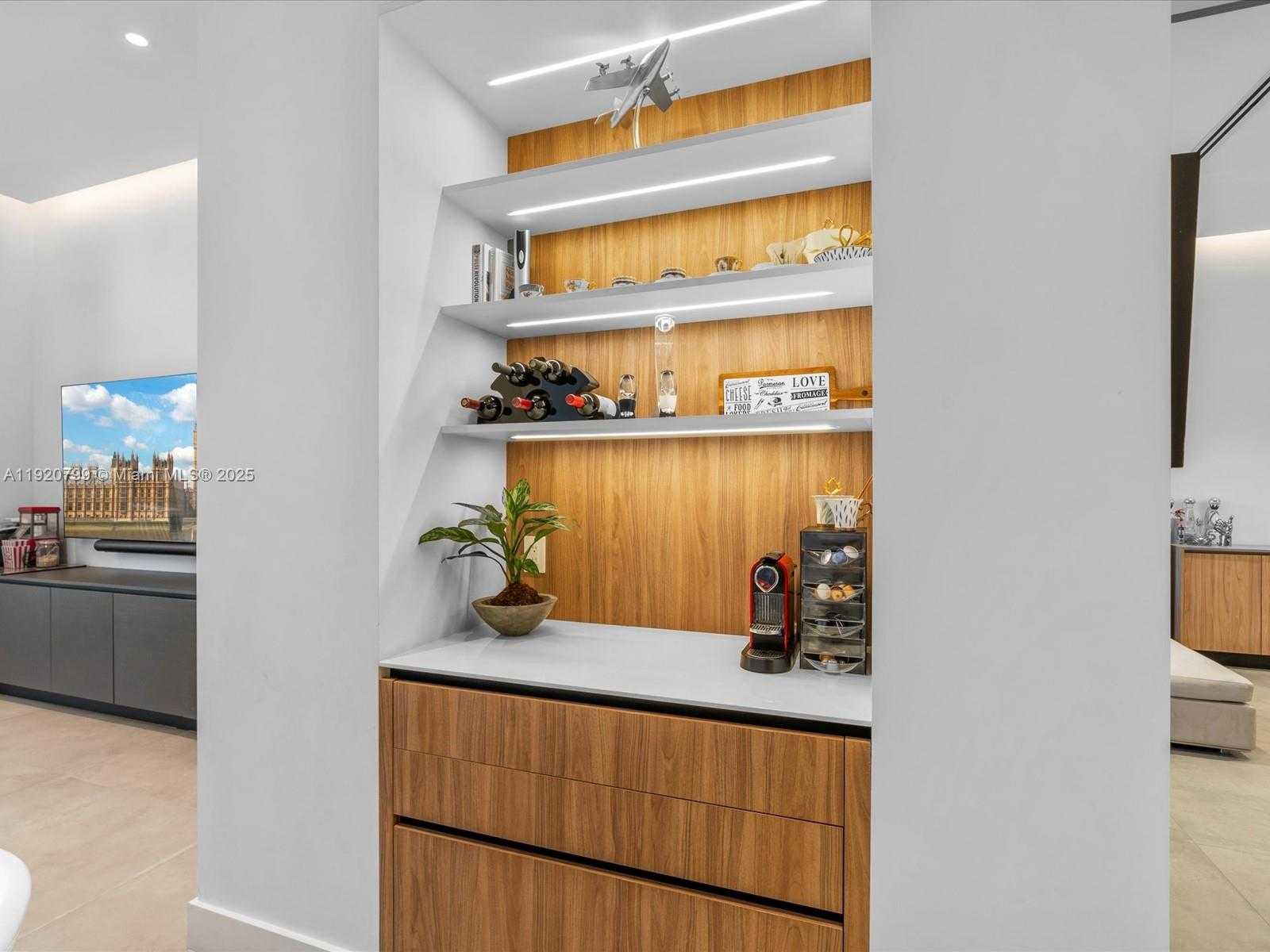 Small Image of 3753 NORTH EAST 214 ST #42, Aventura Number 13