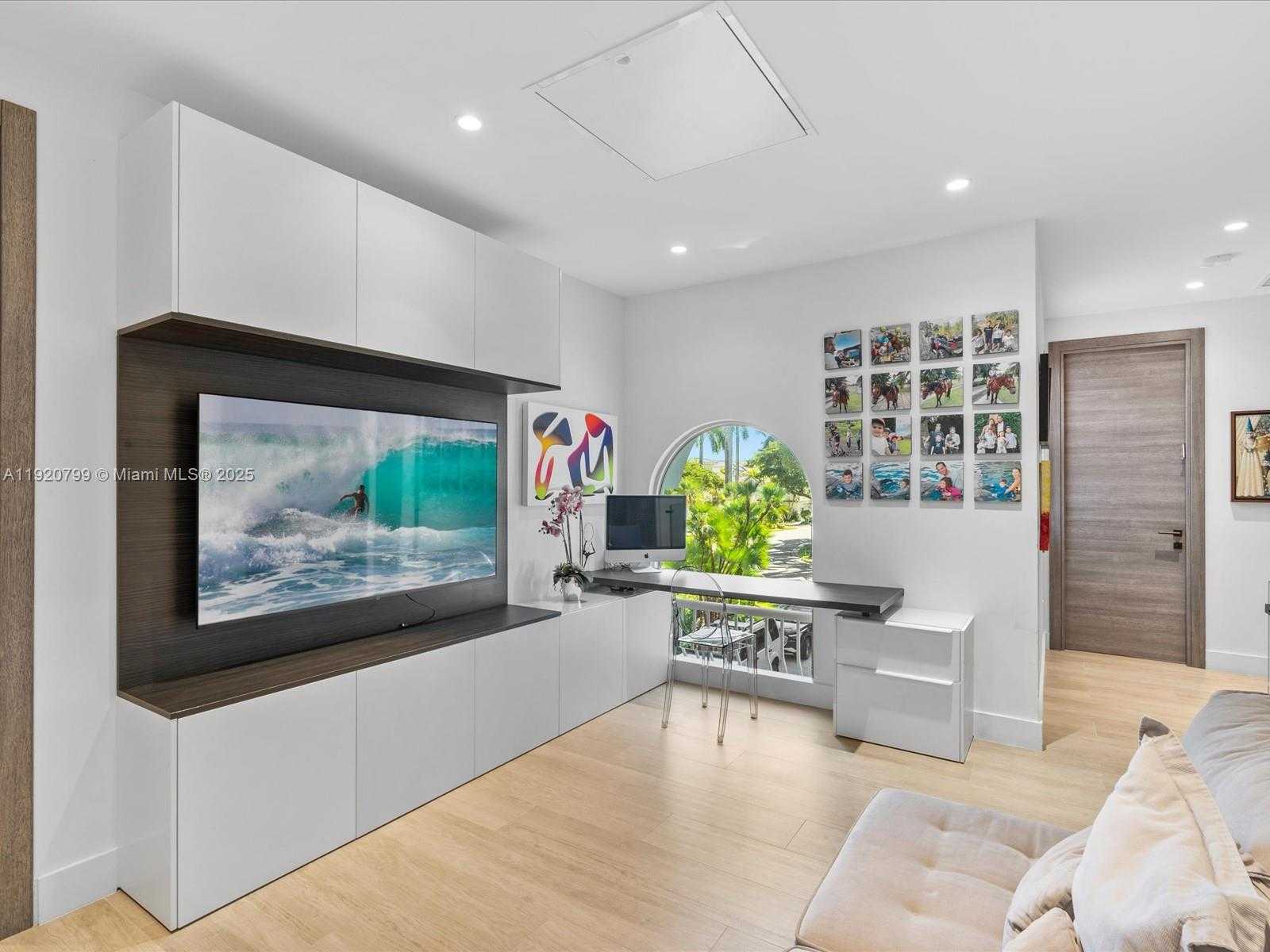 Small Image of 3753 NORTH EAST 214 ST #42, Aventura Number 26