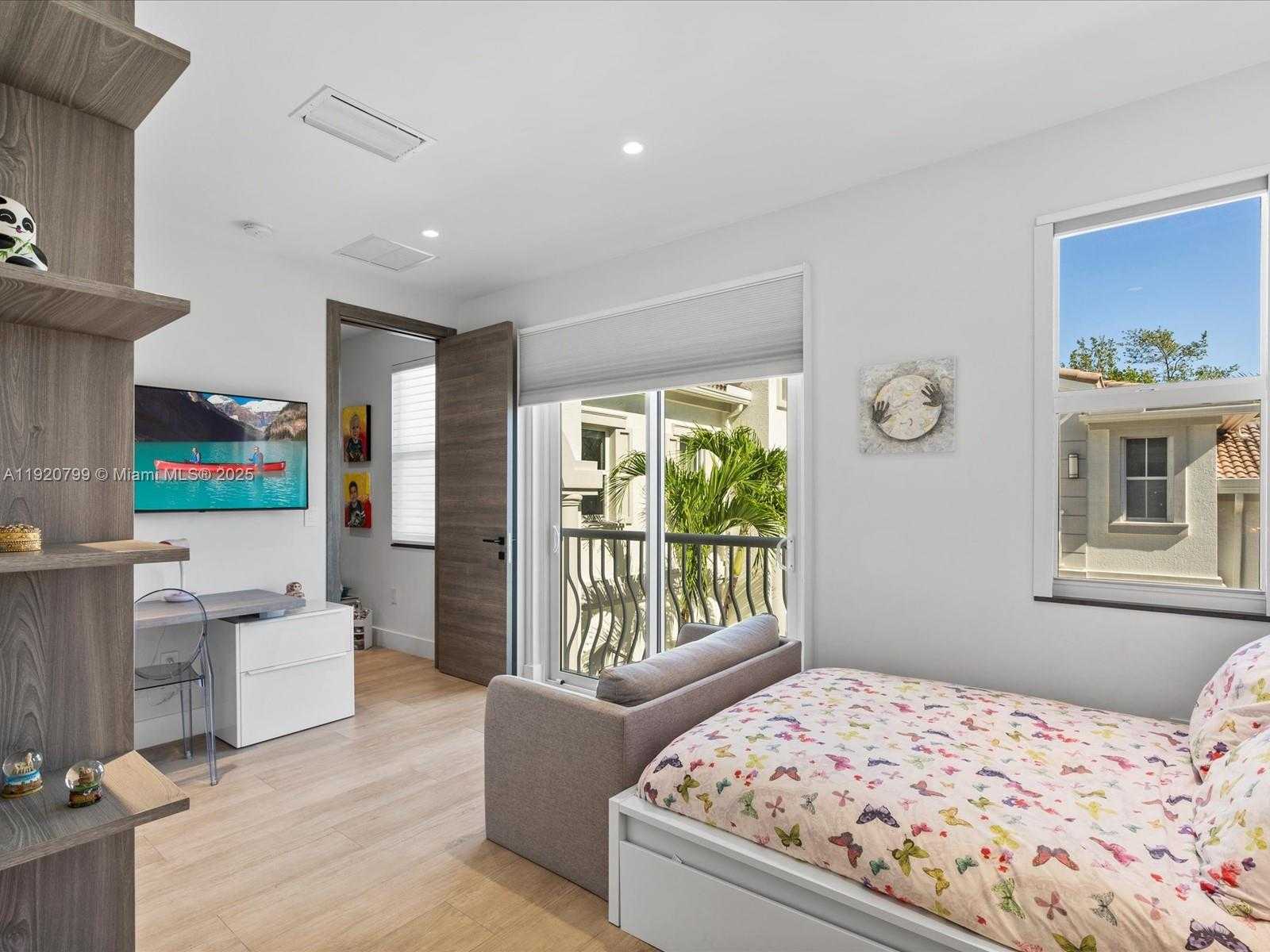 Small Image of 3753 NORTH EAST 214 ST #42, Aventura Number 28