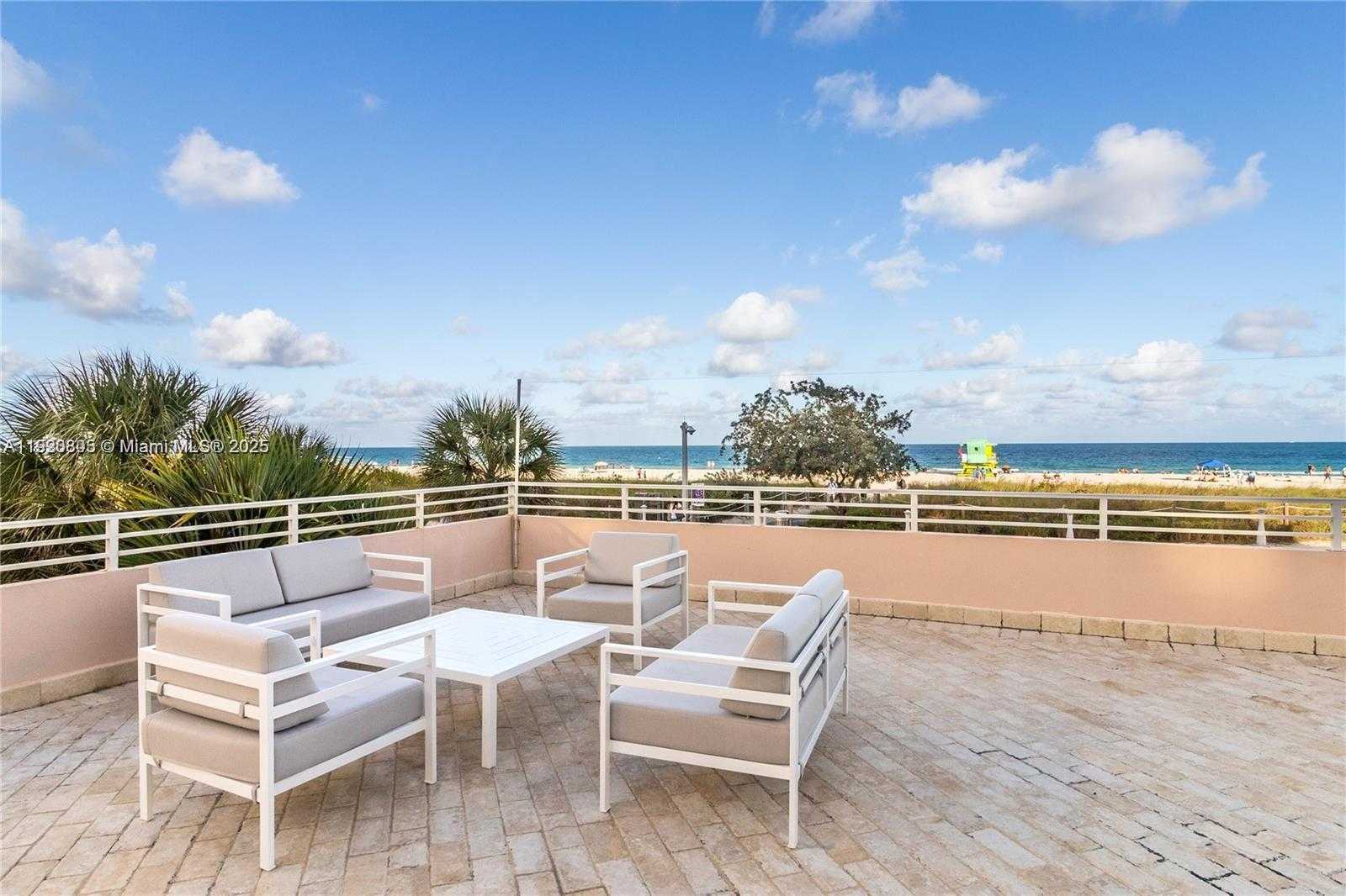 Small Image of 345 OCEAN DR #408, Miami Beach Number 17