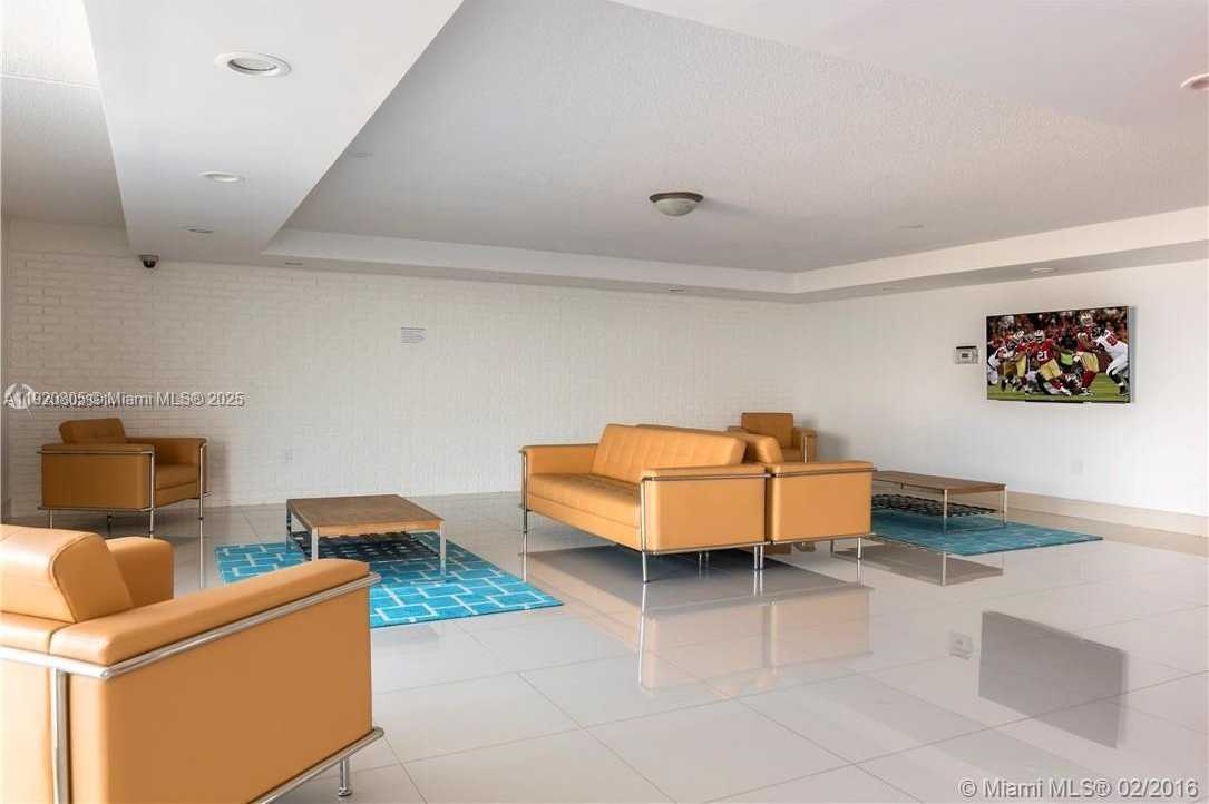 Small Image of 345 OCEAN DR #408, Miami Beach Number 23