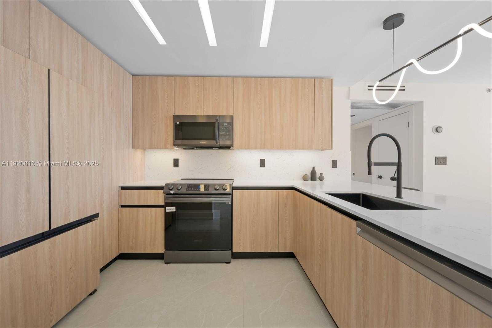 Small Image of 20505 EAST COUNTRY CLUB DR #1133, Aventura Number 9