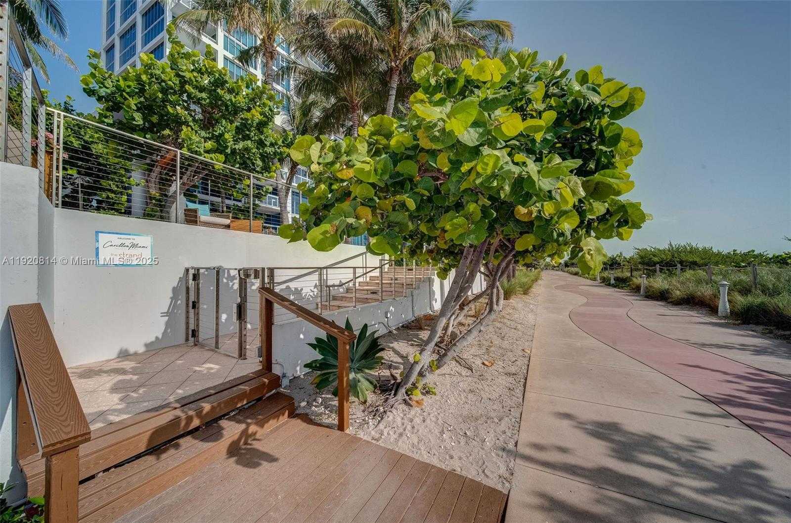 Small Image of 6801 COLLINS AVE #822(Door#) 805 (Legal#), Miami Beach Number 18