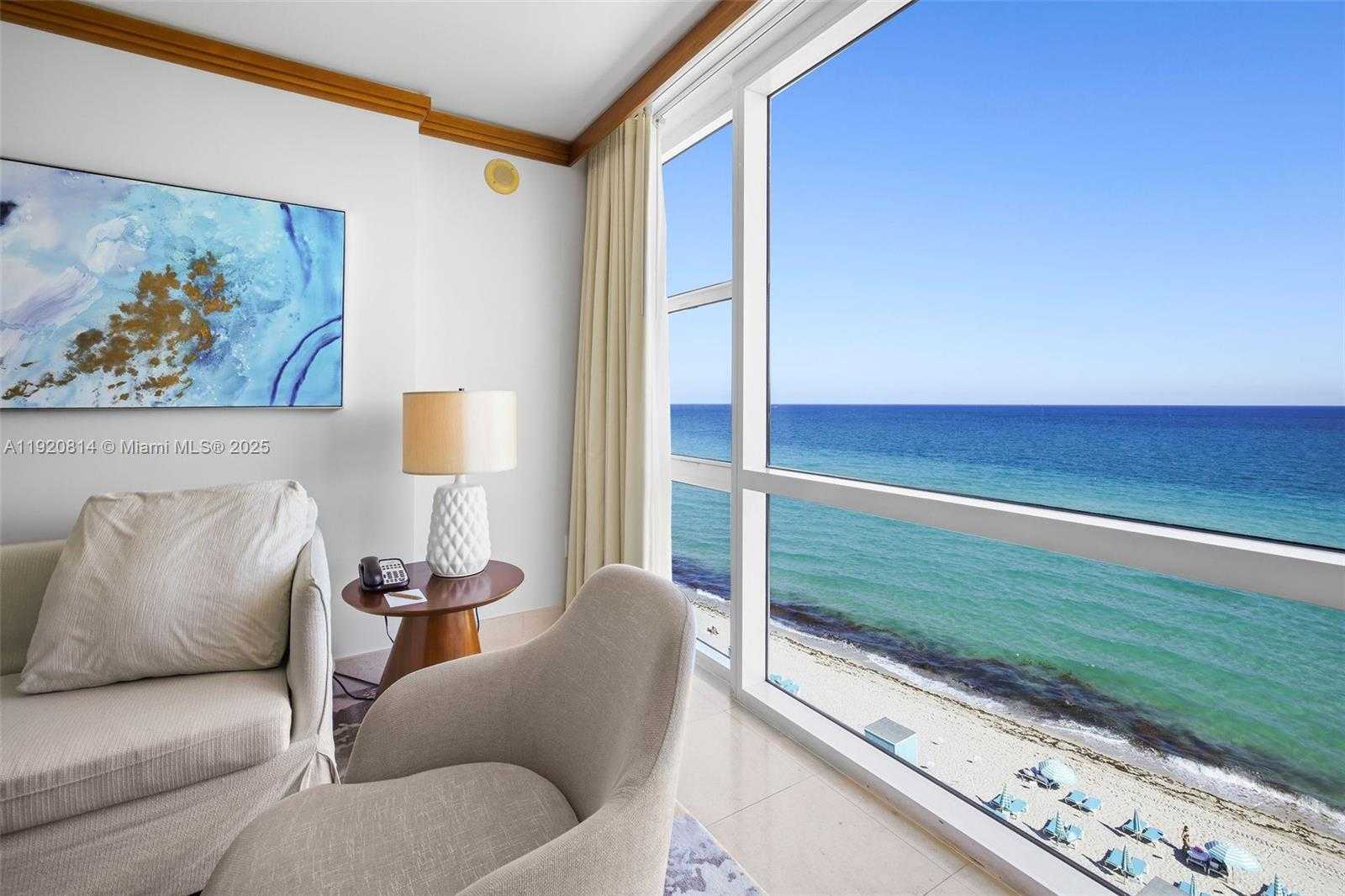 Small Image of 6801 COLLINS AVE #822(Door#) 805 (Legal#), Miami Beach Number 5