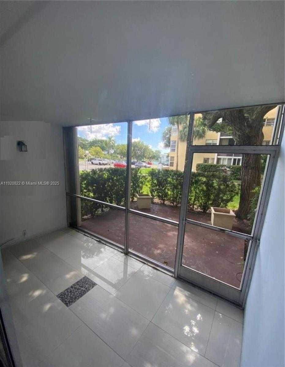 Small Image of 922 NORTH EAST 199TH ST #1D, Miami Number 10