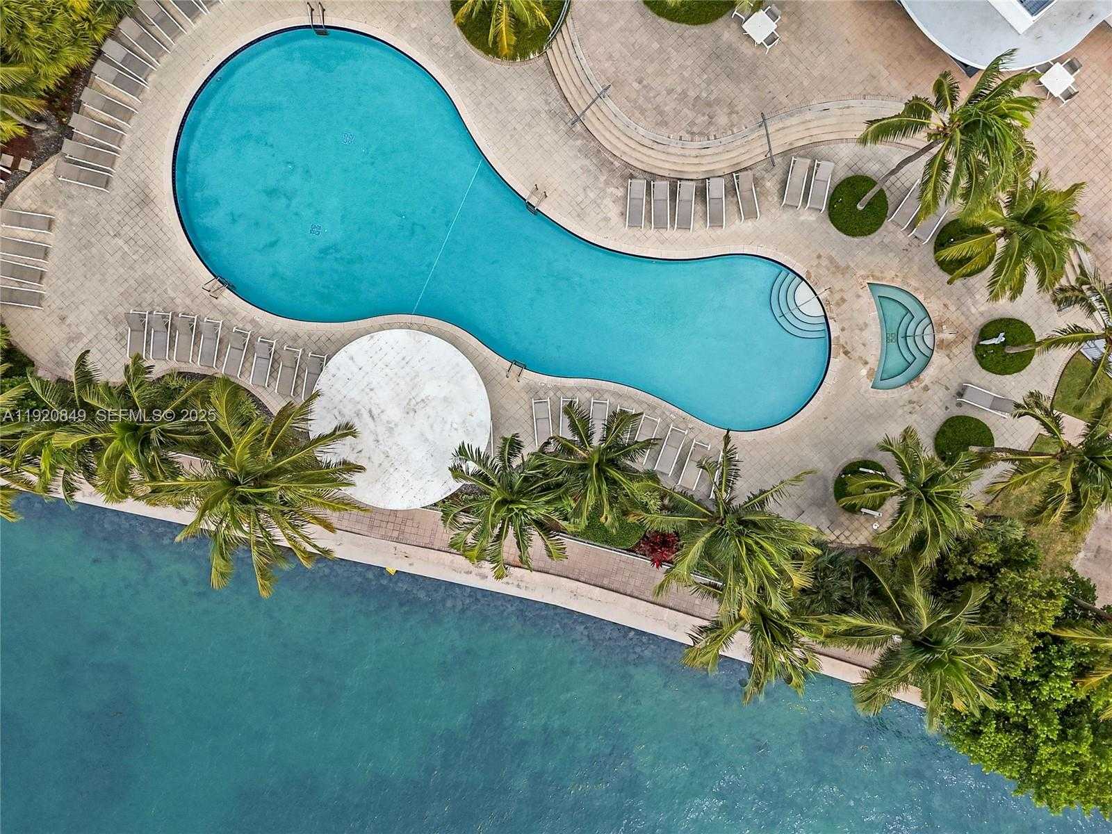 Small Image of 1330 WEST AVE #1414, Miami Beach Number 21