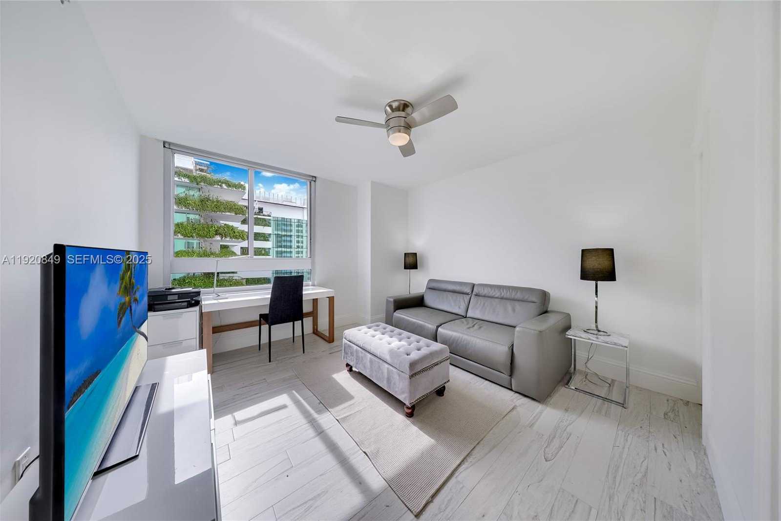 Small Image of 1330 WEST AVE #1414, Miami Beach Number 9