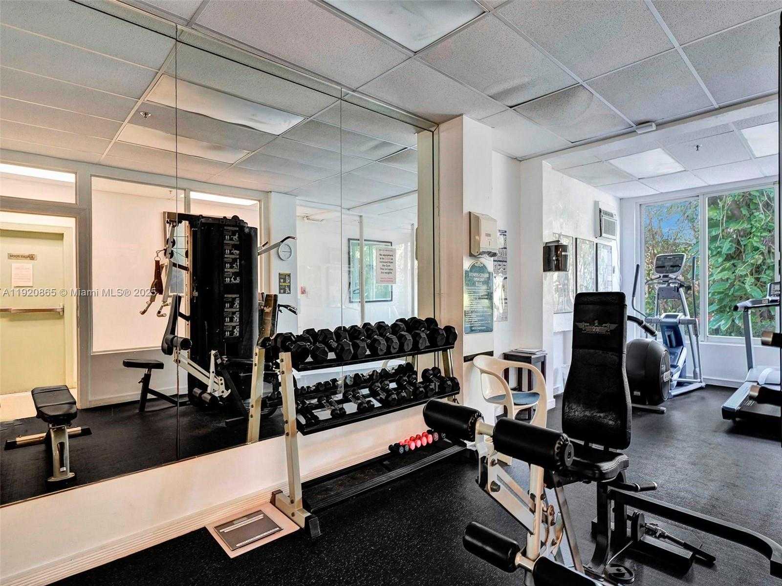 Small Image of 255 WEST 24TH ST #306, Miami Beach Number 20