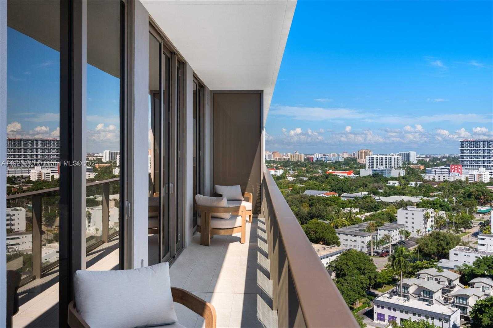 Small Image of 2678 TIGERTAIL AVE #1504, Miami Number 19
