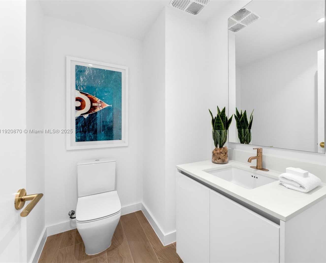 Small Image of 2678 TIGERTAIL AVE #1504, Miami Number 8