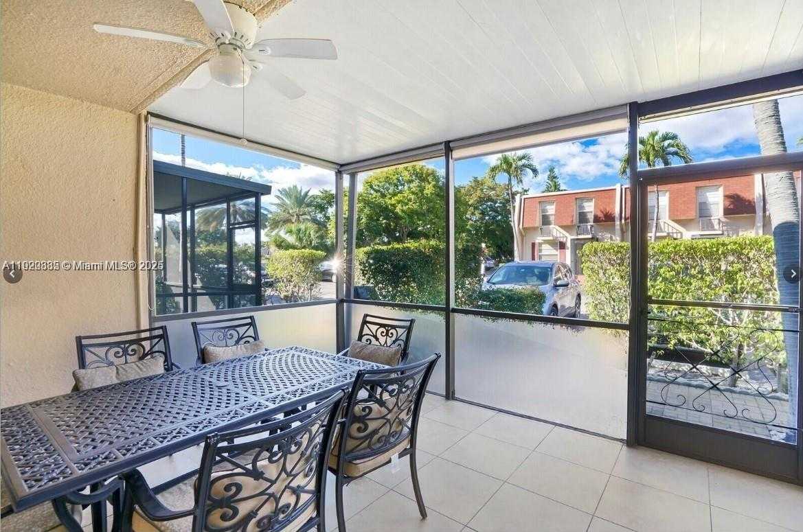 Imagen de Pequeño Objeto