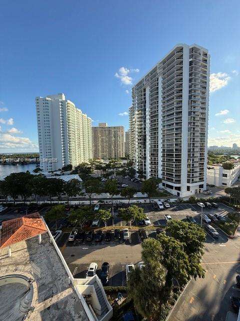 Small Image of 20505 EAST COUNTRY CLUB DR #1036, Aventura Number 2