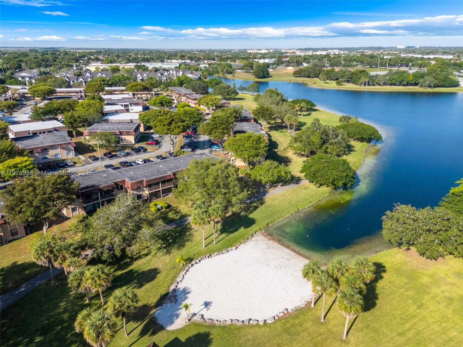 Small Image of 14865 SOUTH WEST 104TH ST #26-22, Miami Number 23