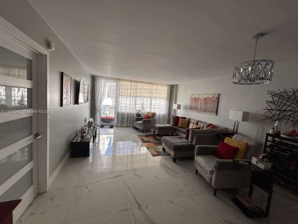 Small Image of 3725 SOUTH OCEAN DR #1103, Hollywood Number 5