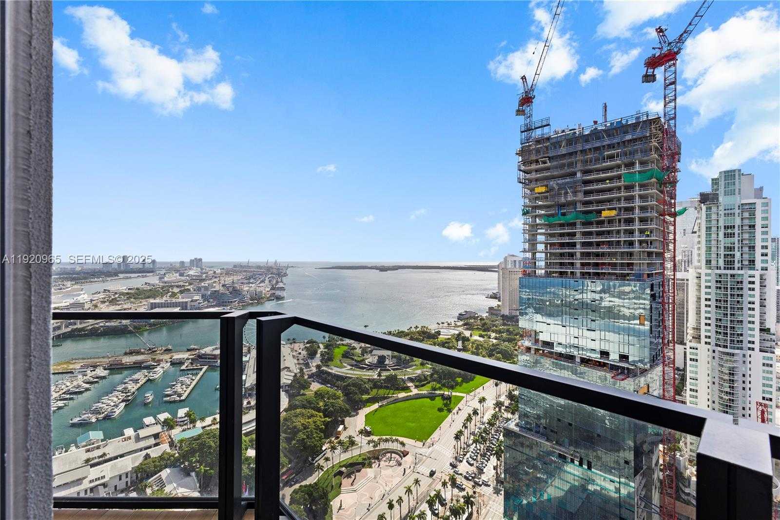 Small Image of 398 NORTH EAST 5TH ST #3515, Miami Number 18