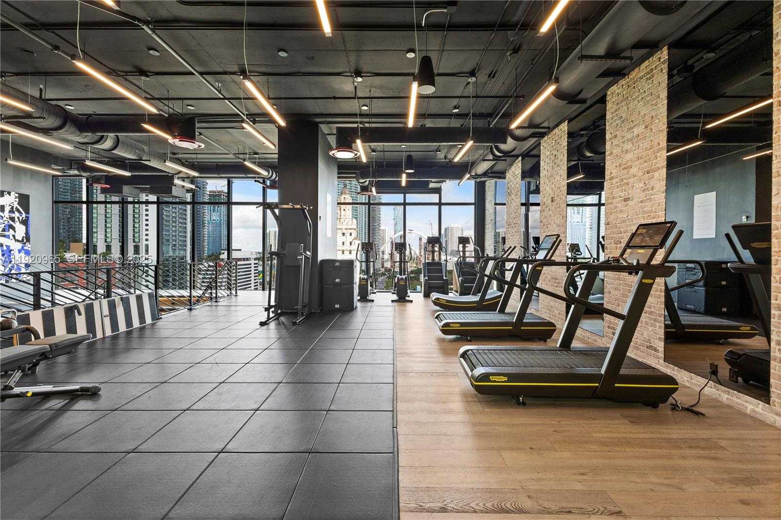 Small Image of 398 NORTH EAST 5TH ST #3515, Miami Number 22