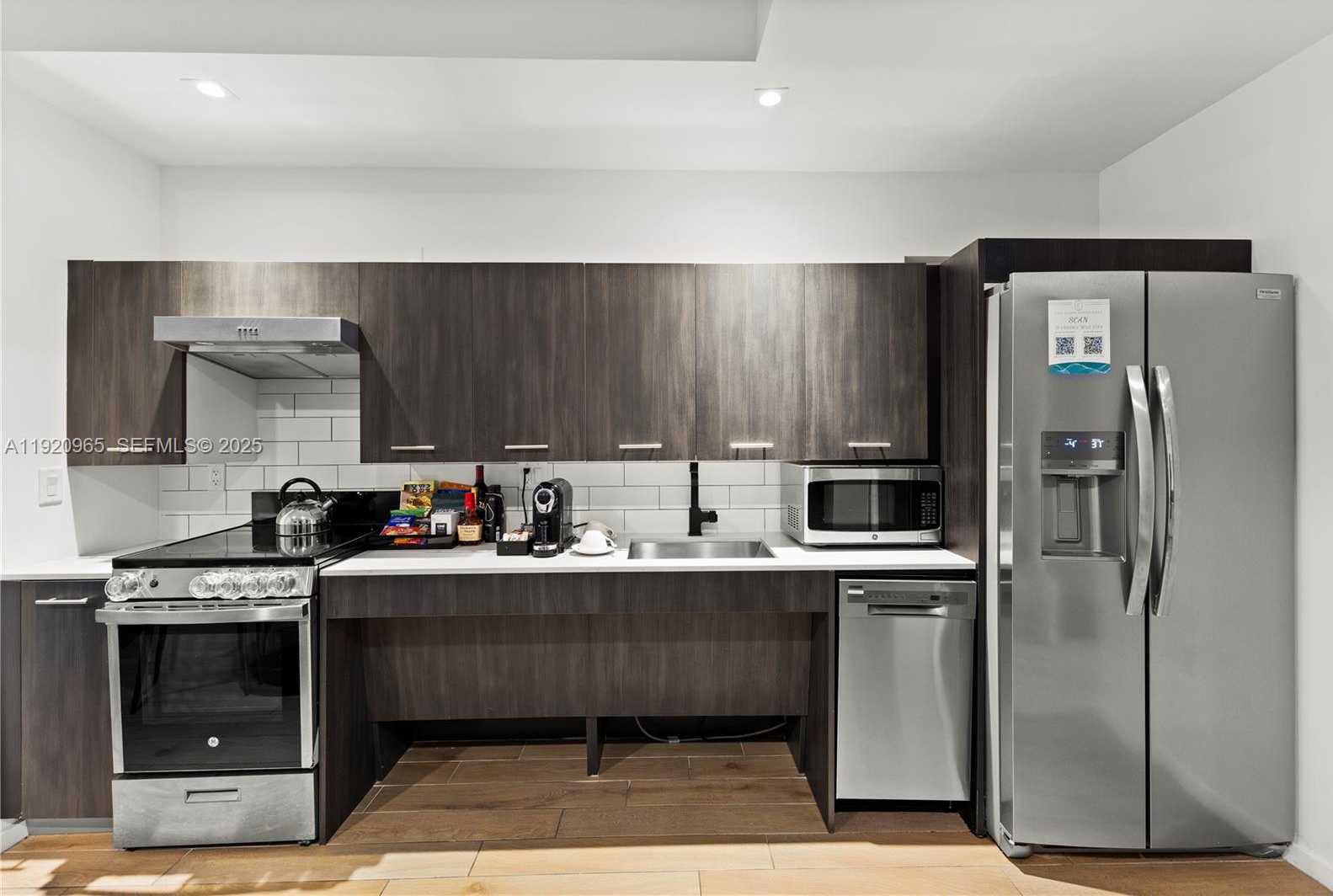 Small Image of 398 NORTH EAST 5TH ST #3515, Miami Number 9