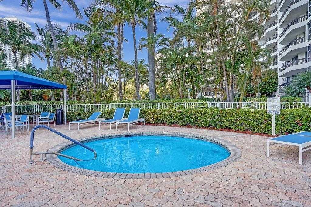 Imagen de Pequeño Objeto