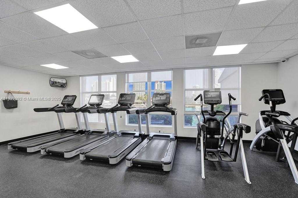 Imagen de Pequeño Objeto