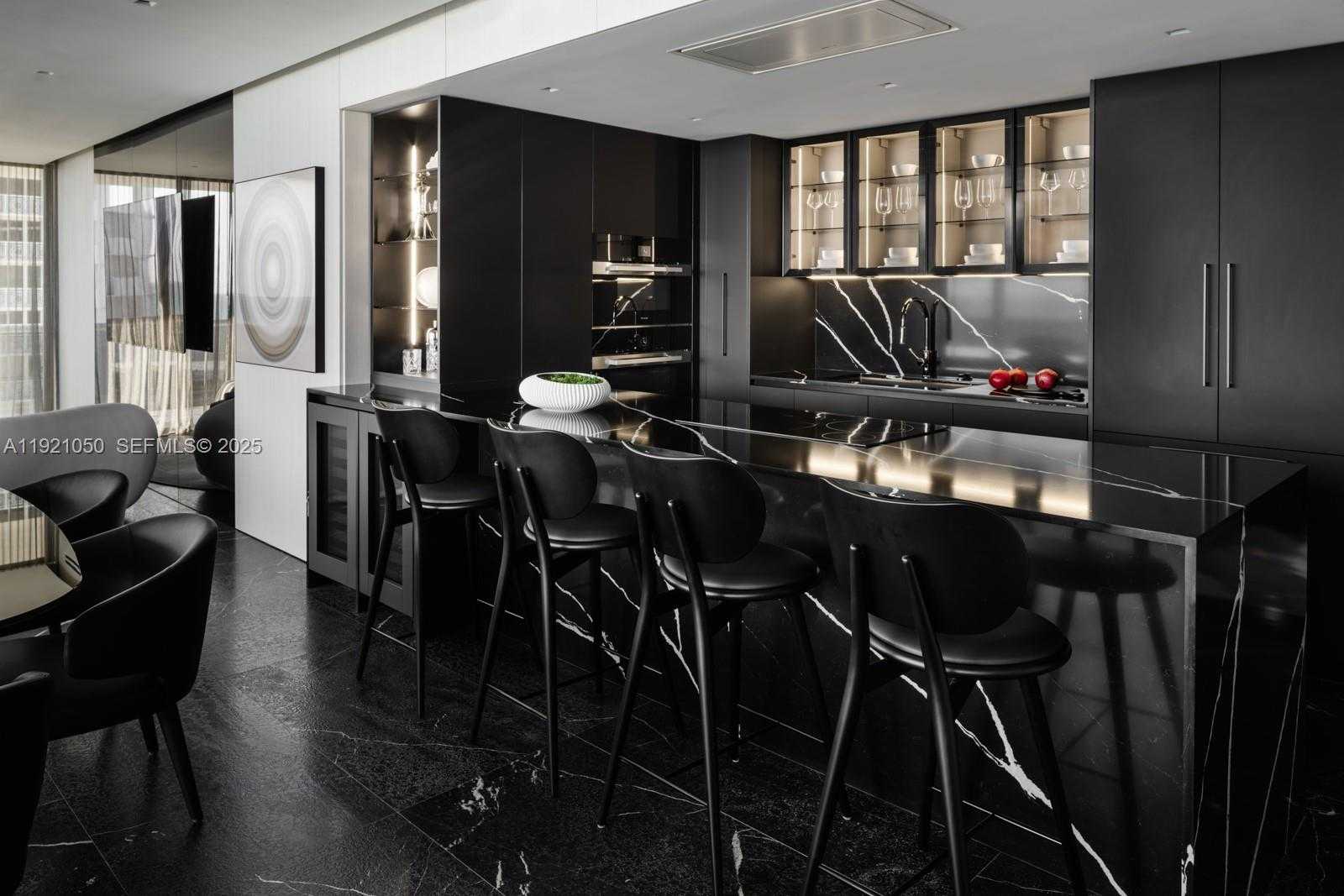 Small Image of 5875 COLLINS AVE #902, Miami Beach Number 5