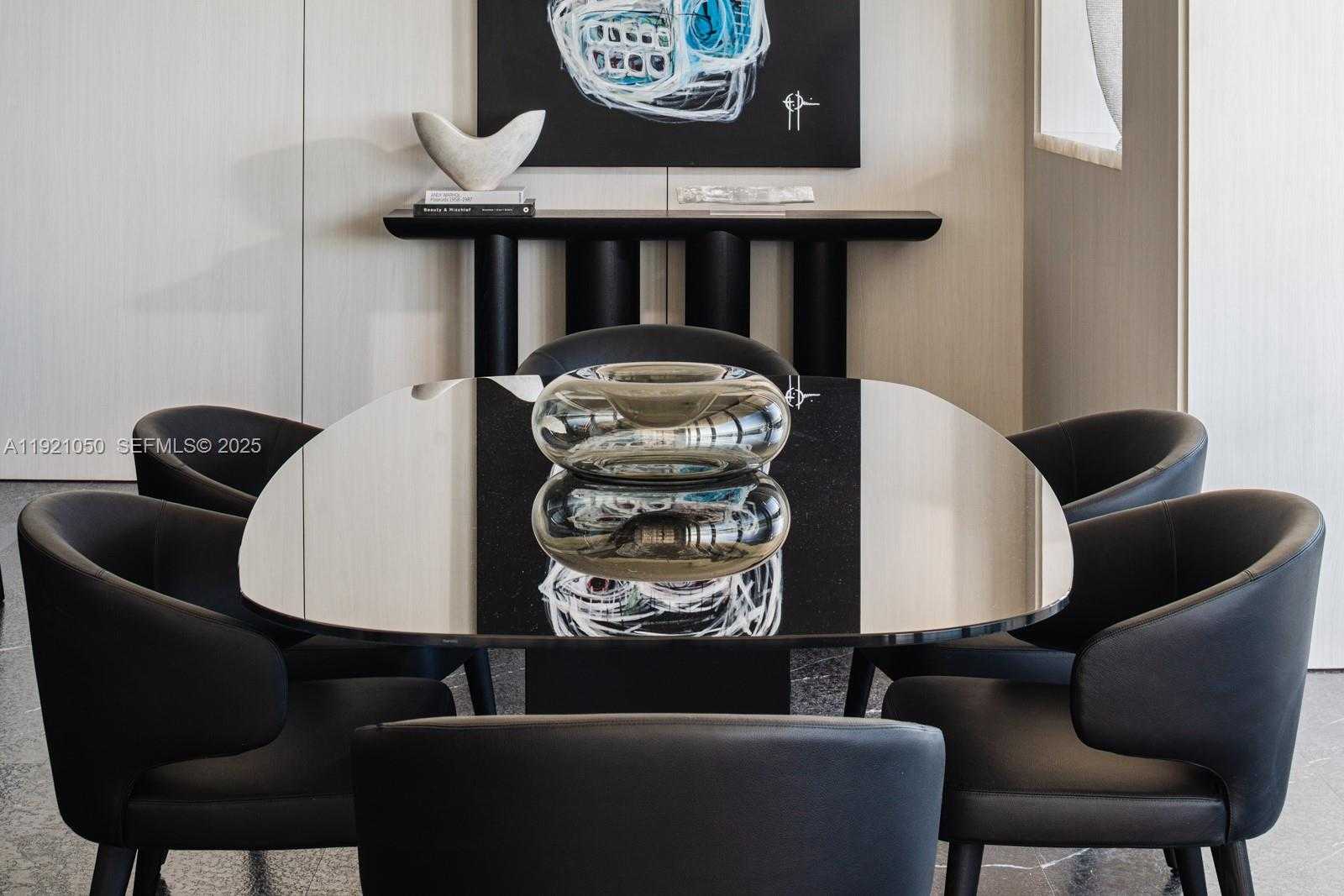 Small Image of 5875 COLLINS AVE #902, Miami Beach Number 6