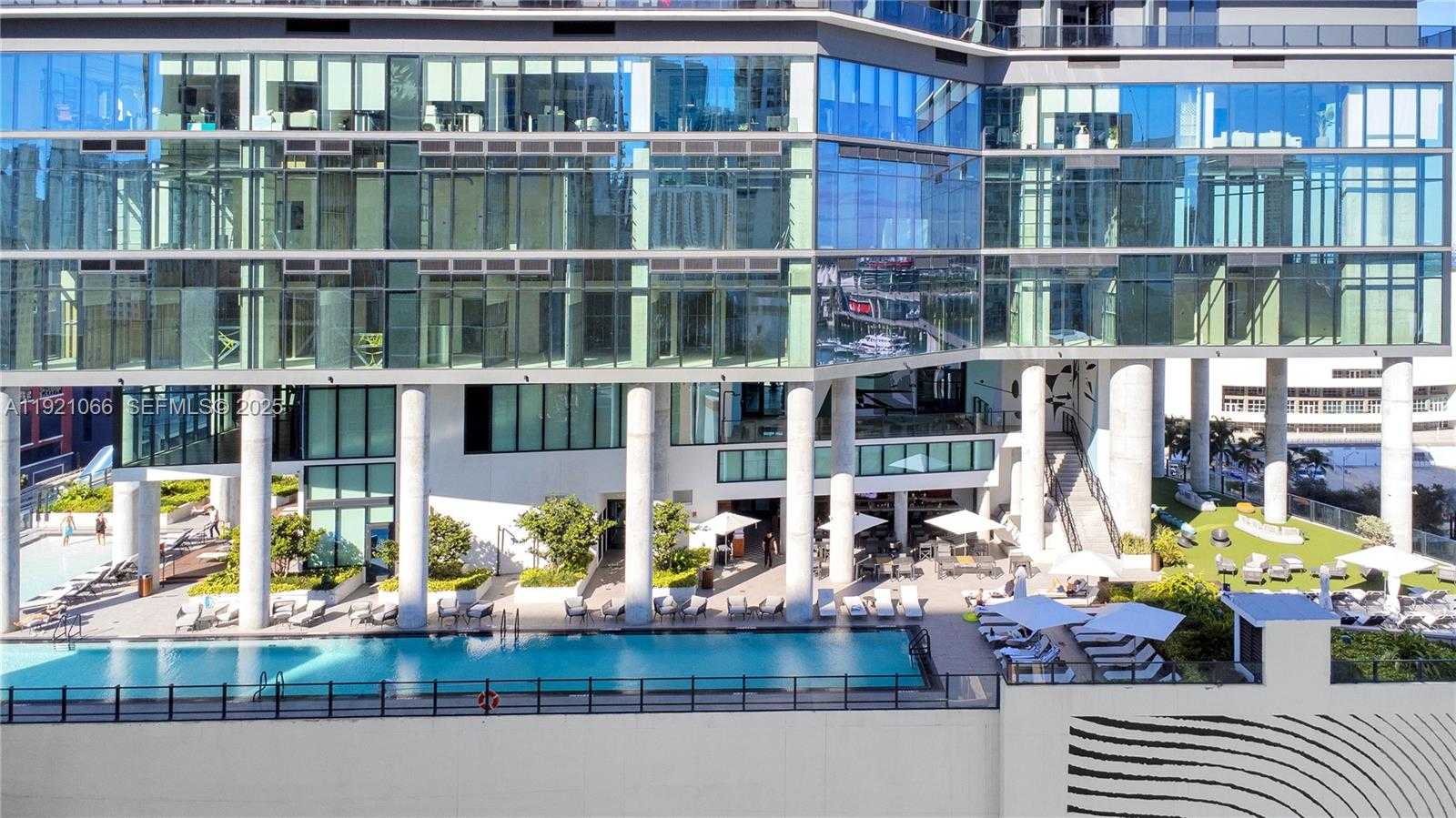 Small Image of 398 NORTH EAST 5TH ST #3709, Miami Number 43