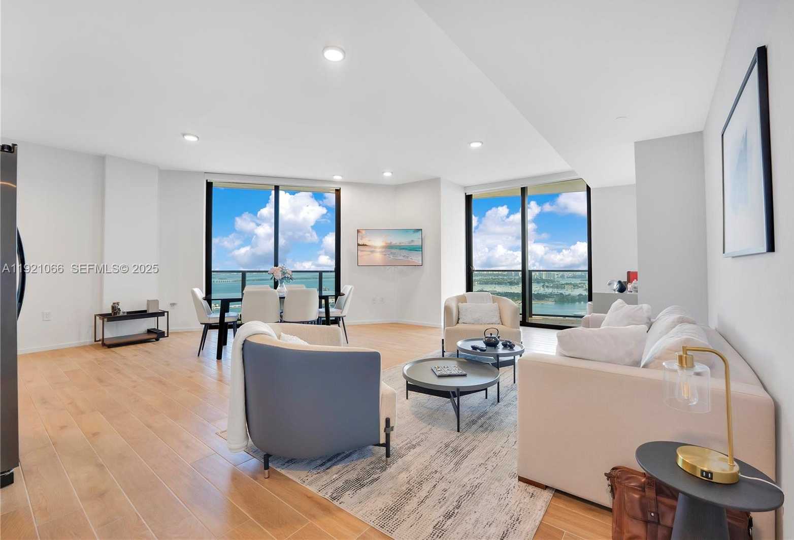 Small Image of 398 NORTH EAST 5TH ST #3709, Miami Number 5