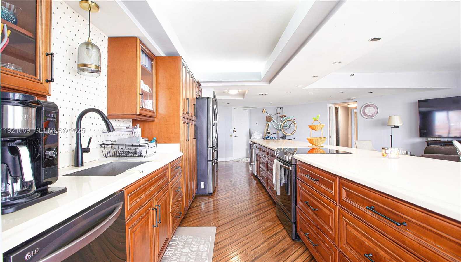 Small Image of 19707 TURNBERRY WAY #10AB, Aventura Number 14