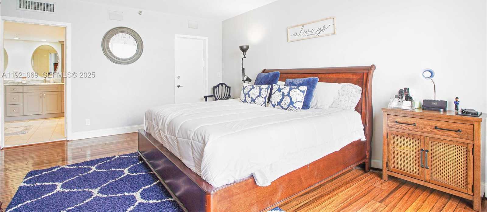 Small Image of 19707 TURNBERRY WAY #10AB, Aventura Number 25