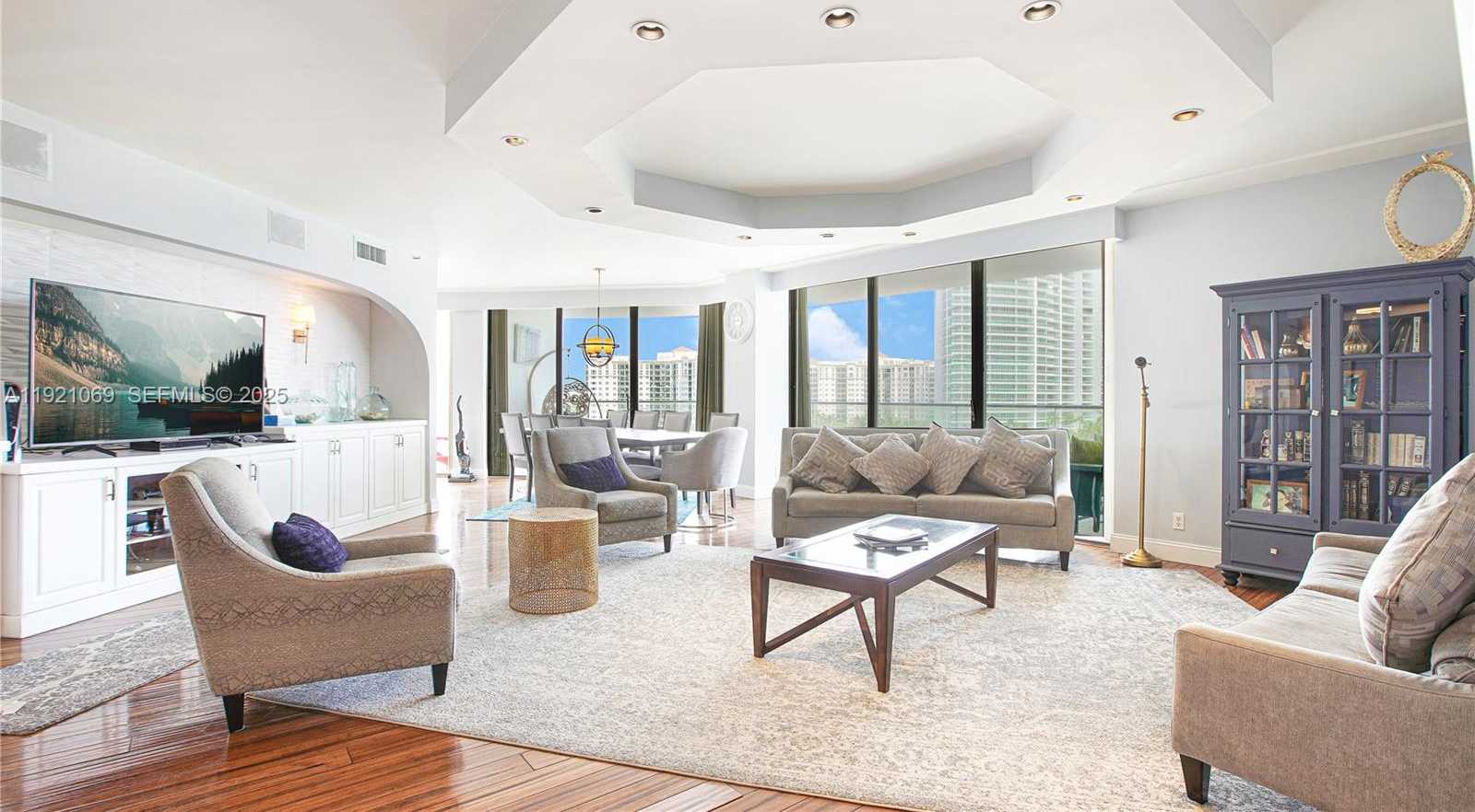 Small Image of 19707 TURNBERRY WAY #10AB, Aventura Number 9