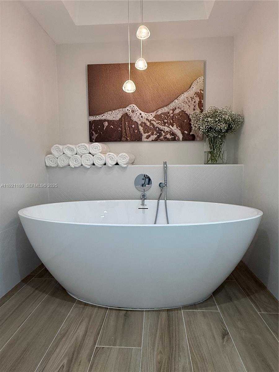 Small Image of 20191 EAST COUNTRY CLUB DR #504, Aventura Number 11