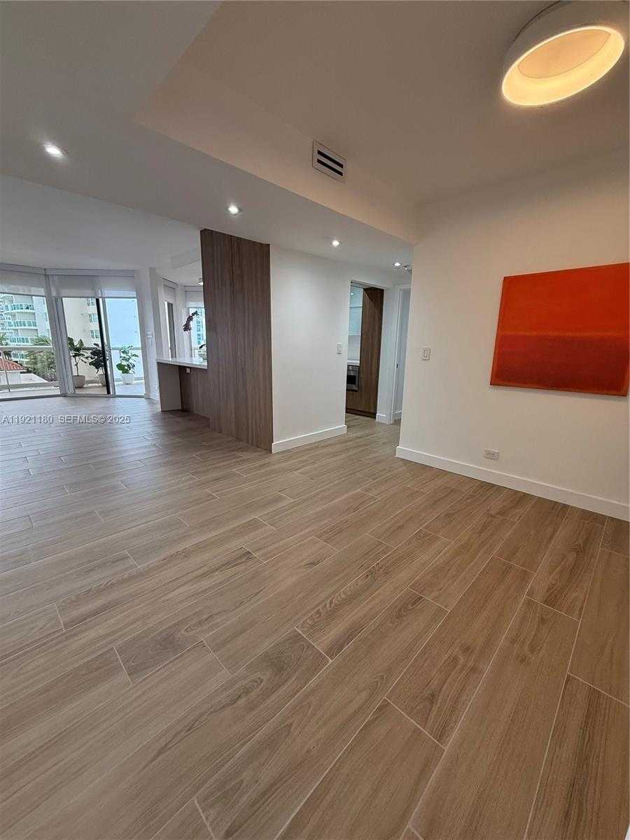 Small Image of 20191 EAST COUNTRY CLUB DR #504, Aventura Number 16