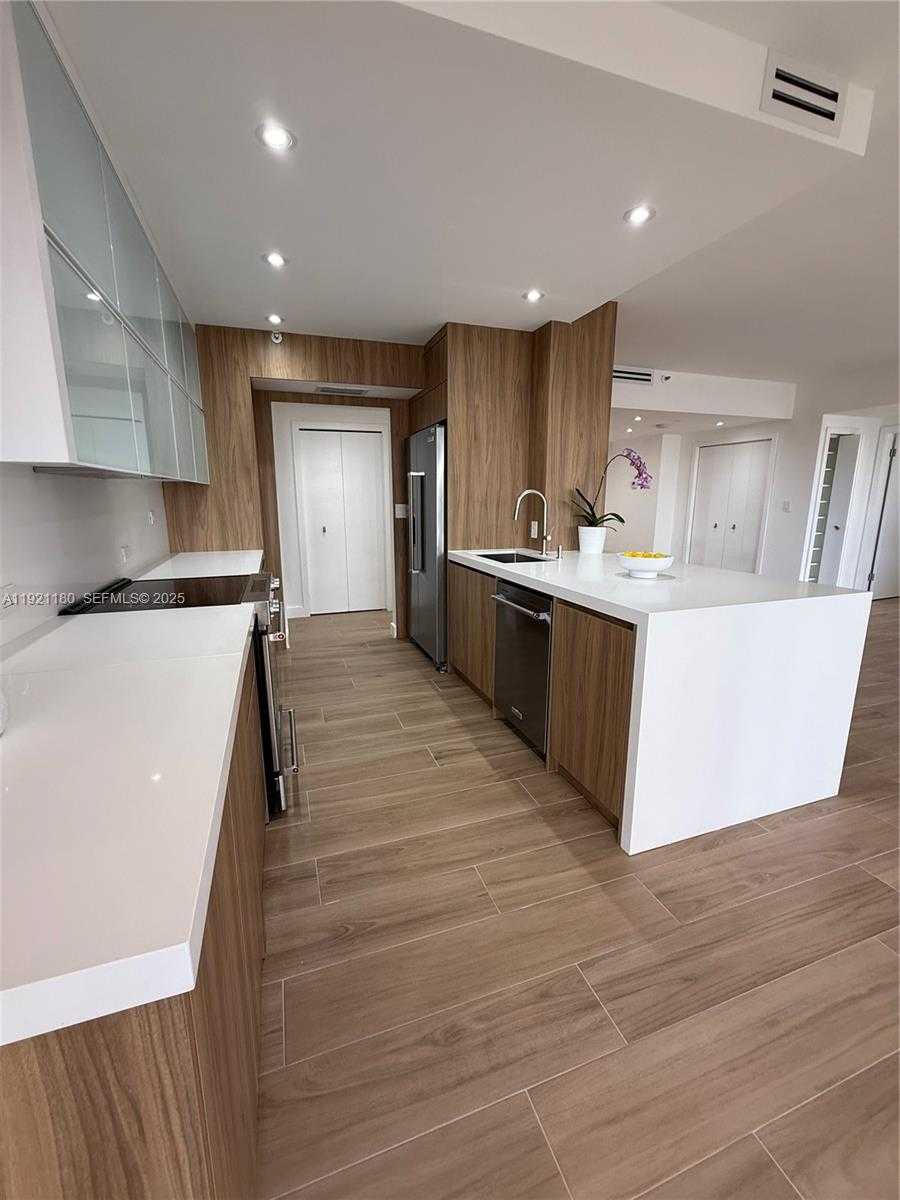 Small Image of 20191 EAST COUNTRY CLUB DR #504, Aventura Number 18