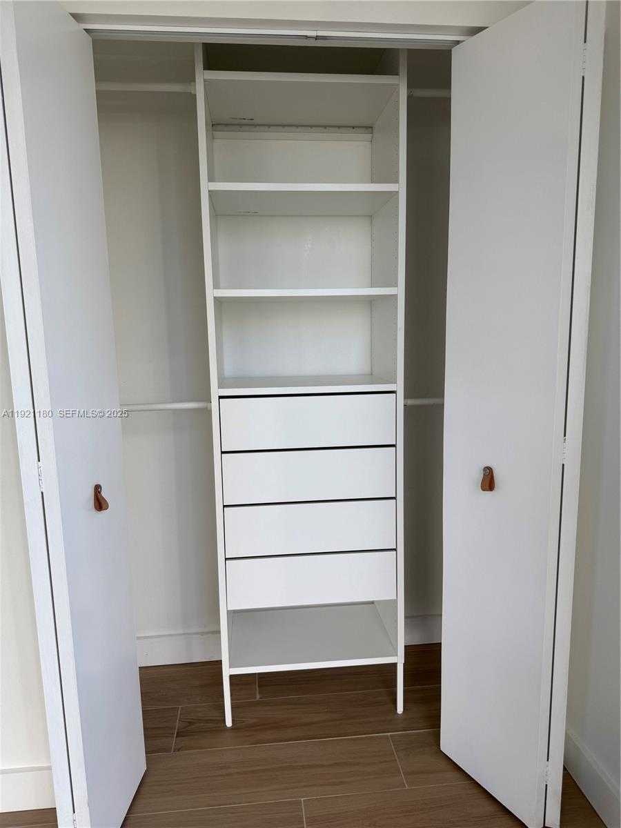 Small Image of 20191 EAST COUNTRY CLUB DR #504, Aventura Number 36