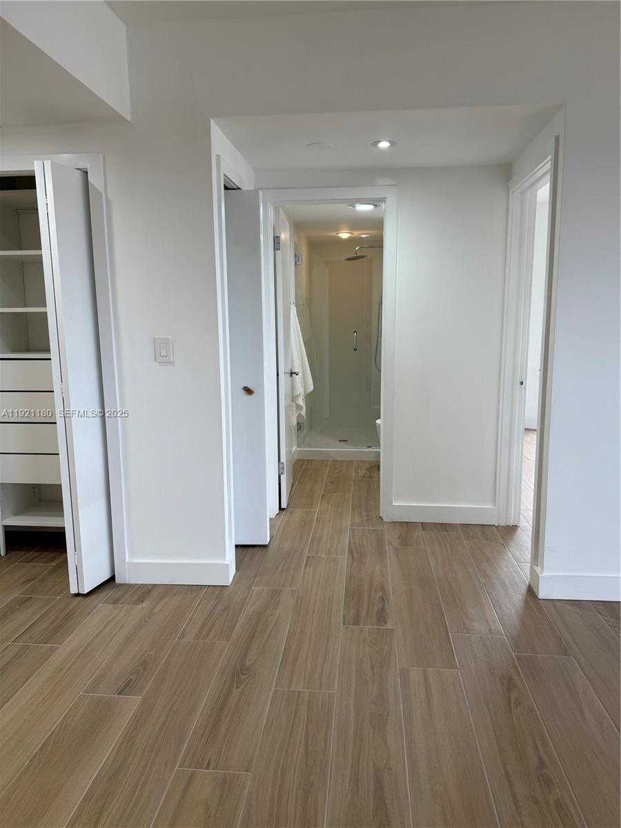 Small Image of 20191 EAST COUNTRY CLUB DR #504, Aventura Number 38