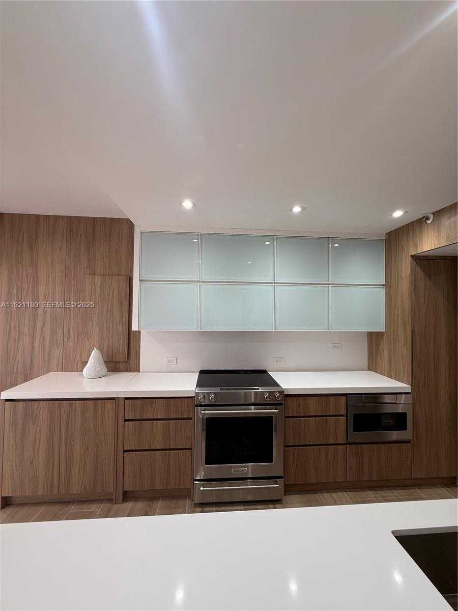 Small Image of 20191 EAST COUNTRY CLUB DR #504, Aventura Number 5