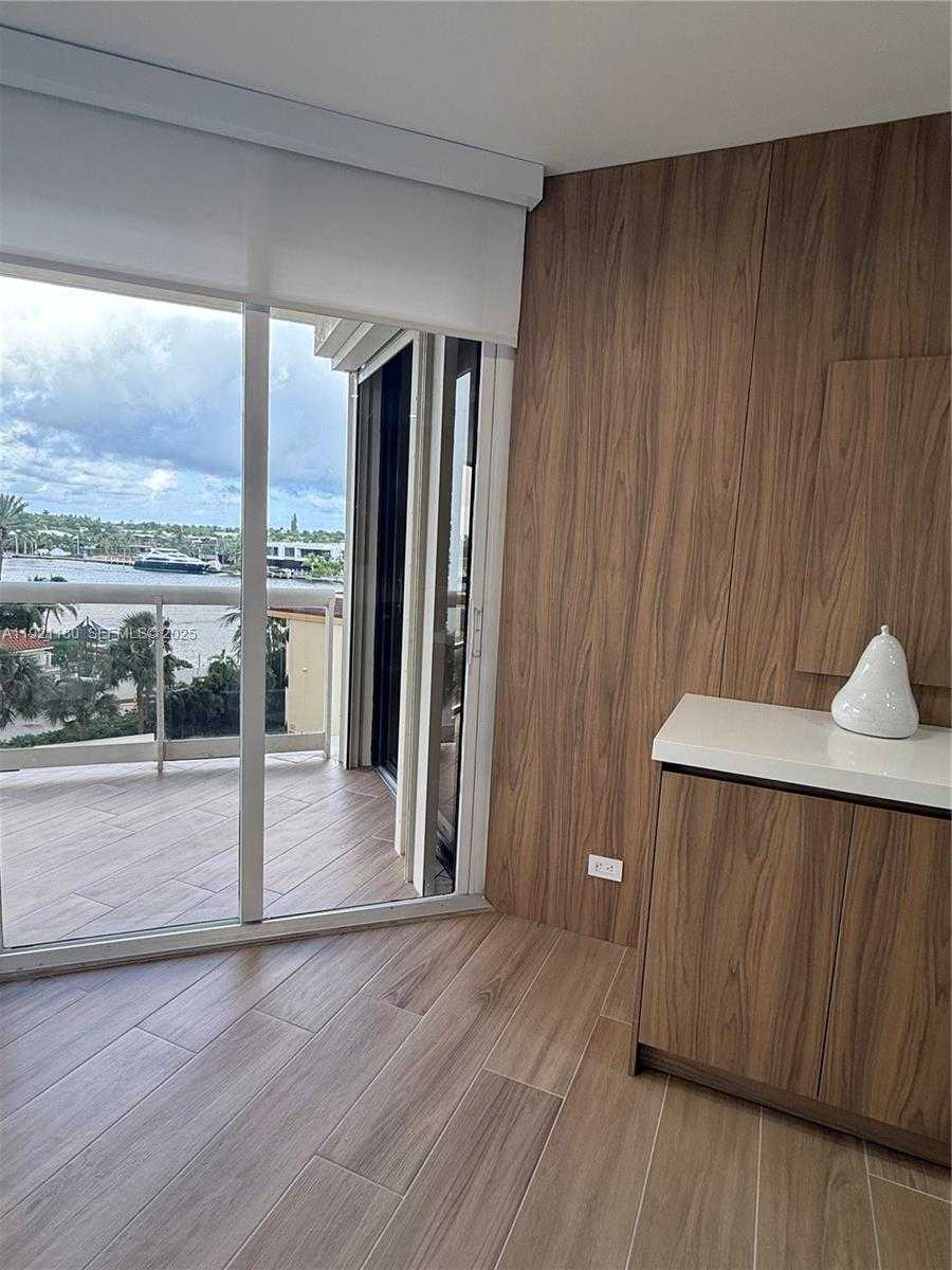 Small Image of 20191 EAST COUNTRY CLUB DR #504, Aventura Number 6