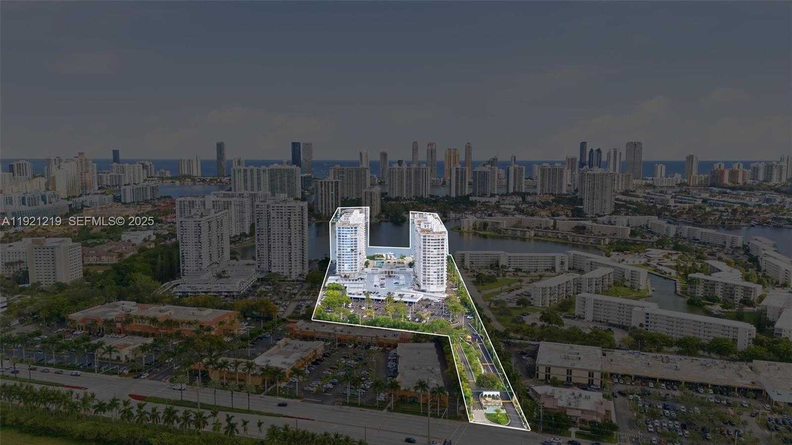 Small Image of 18071 BISCAYNE BLVD #802, Aventura Number 13