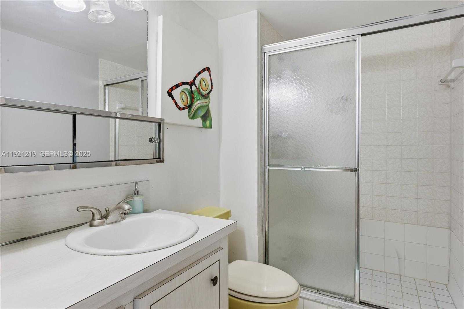 Small Image of 18071 BISCAYNE BLVD #802, Aventura Number 9