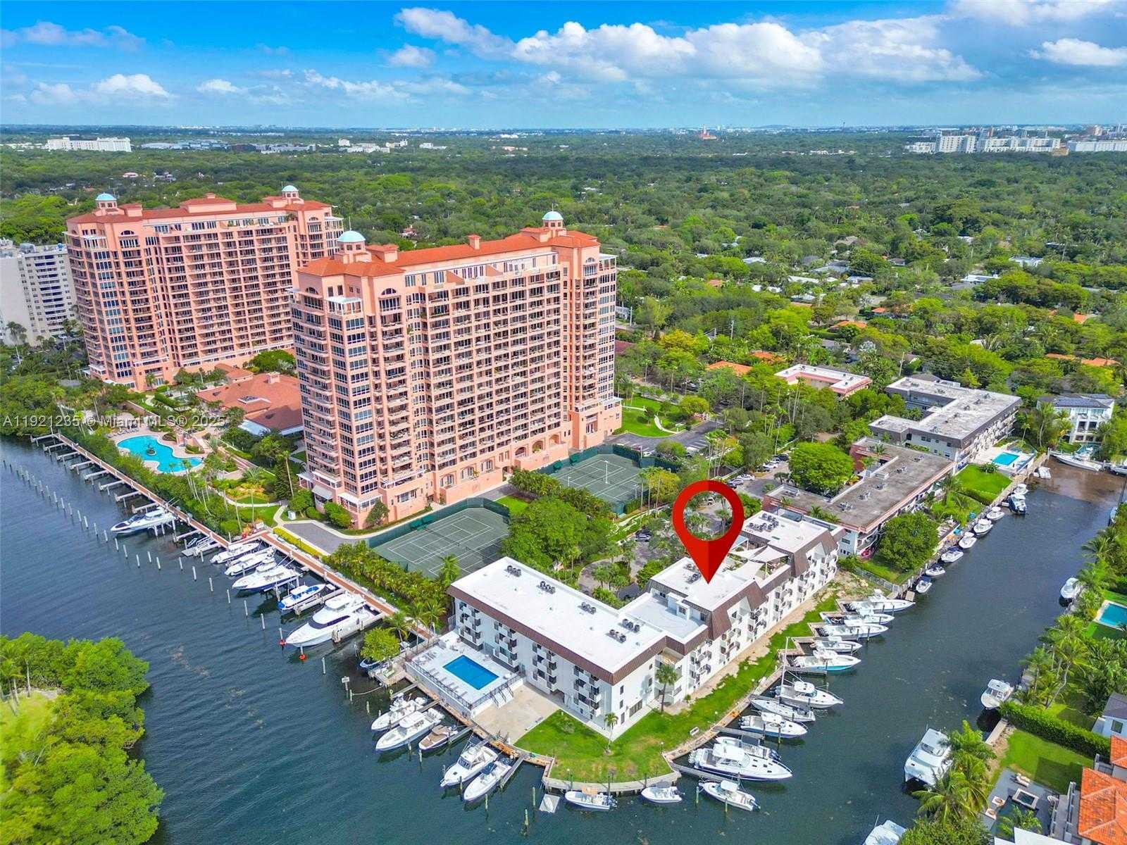 Small Image of 6901 EDGEWATER DR #315, Coral Gables Number 26