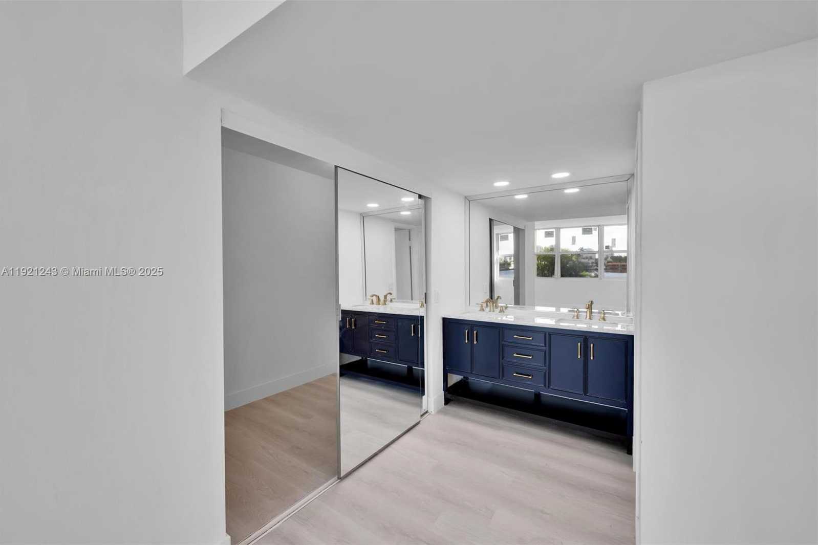 Small Image of 16570 NORTH EAST 26TH AVE #2A, North Miami Beach Number 16