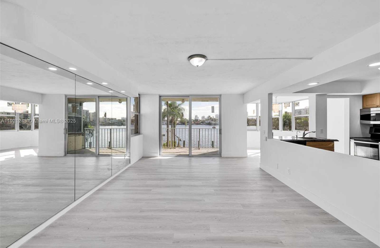 Small Image of 16570 NORTH EAST 26TH AVE #2A, North Miami Beach Number 2