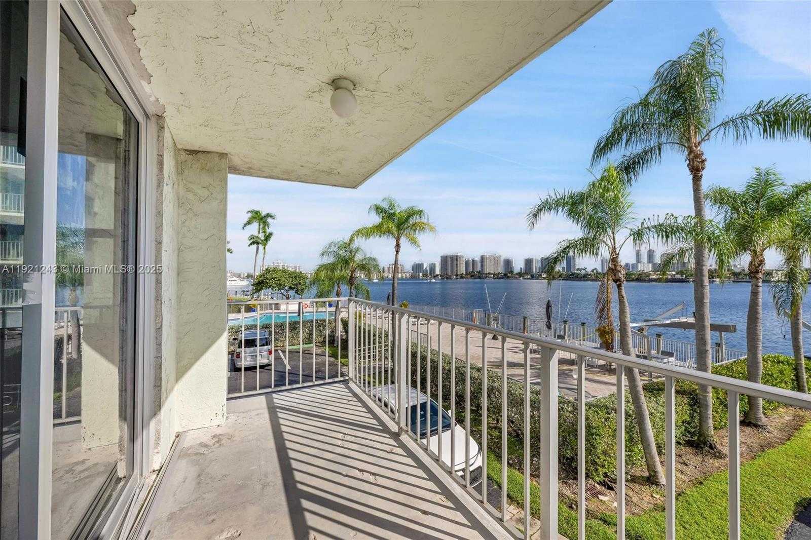 Small Image of 16570 NORTH EAST 26TH AVE #2A, North Miami Beach Number 24