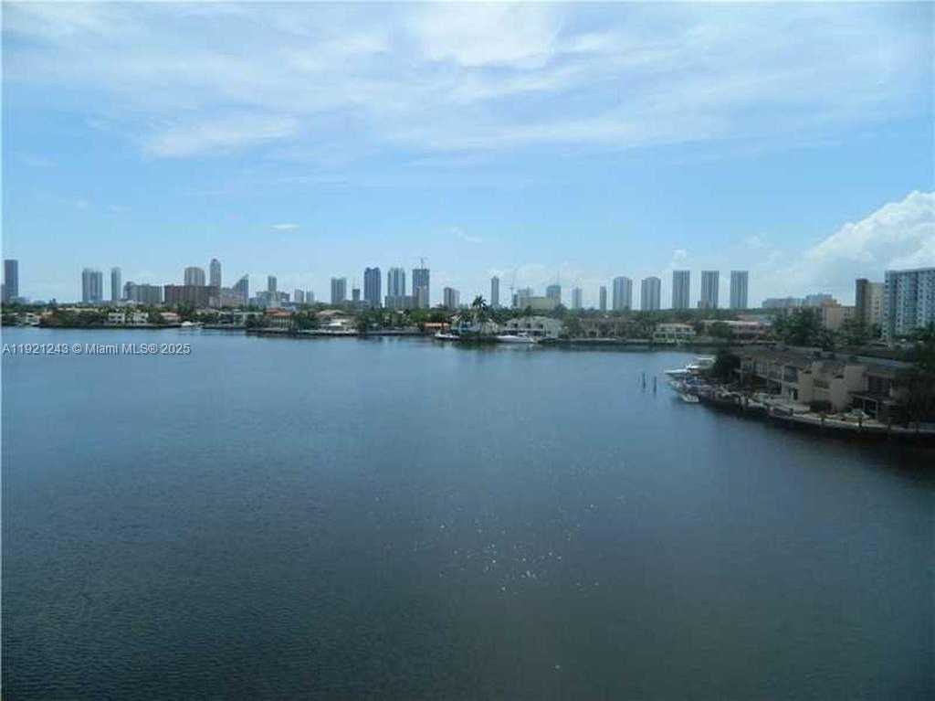 Small Image of 16570 NORTH EAST 26TH AVE #2A, North Miami Beach Number 40