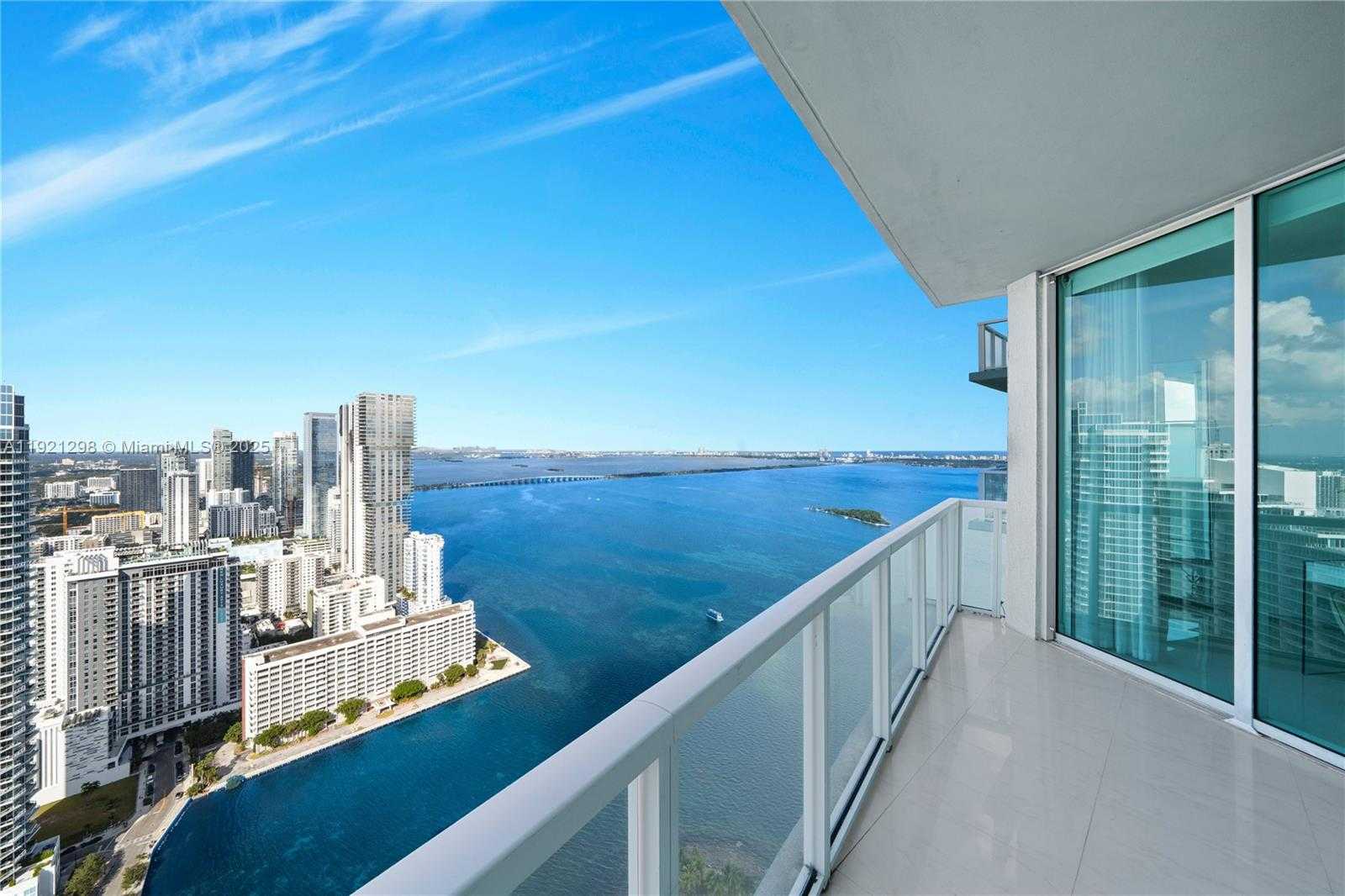 Imagen de Pequeño Objeto