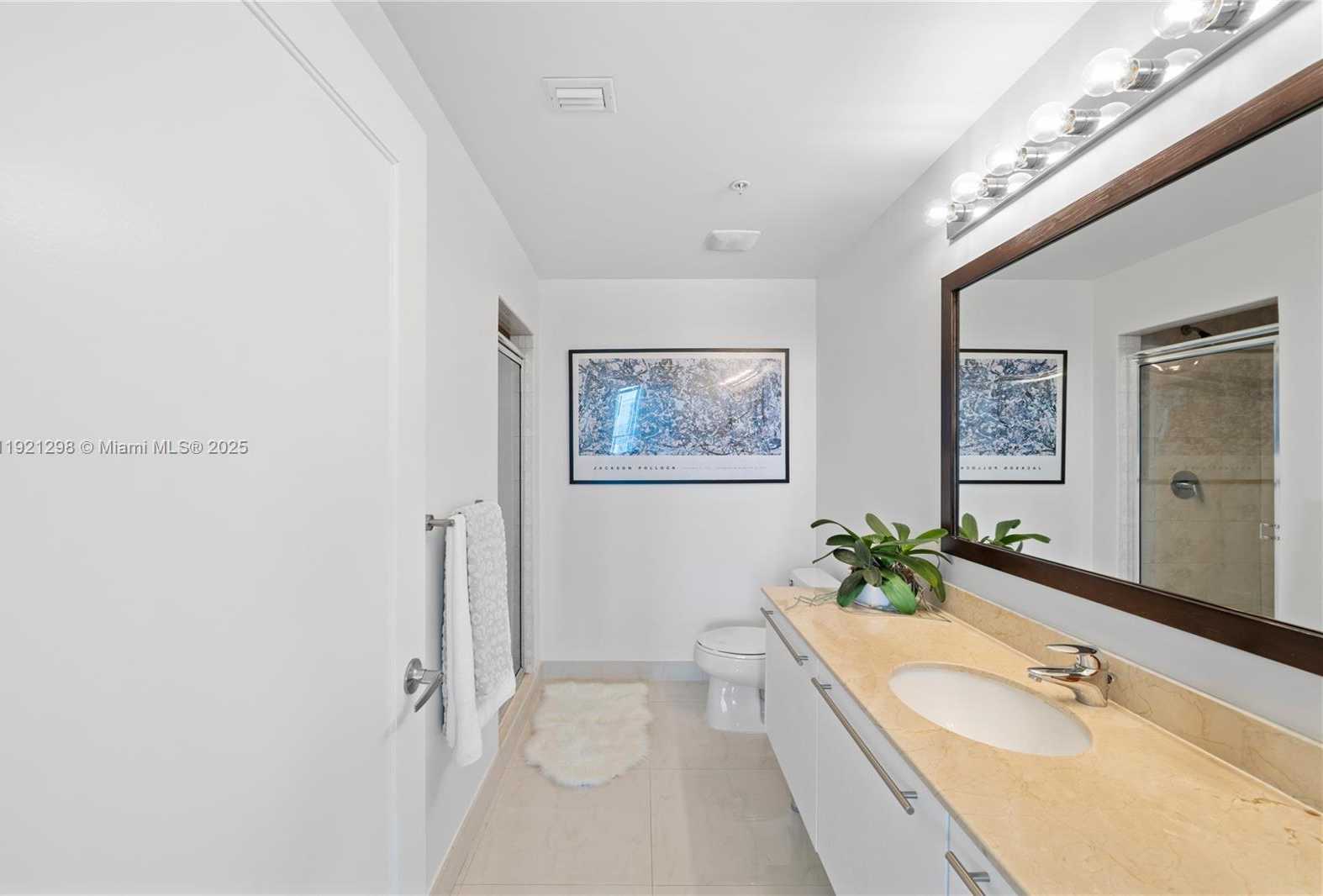 Imagen de Pequeño Objeto