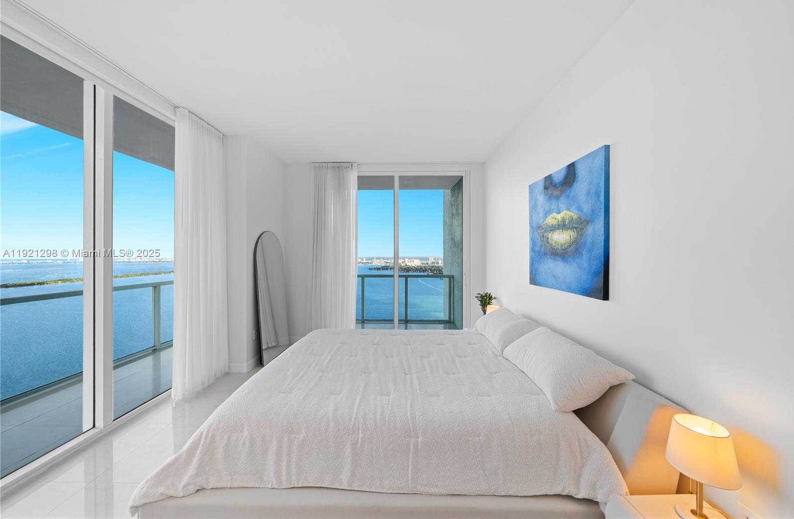 Imagen de Pequeño Objeto