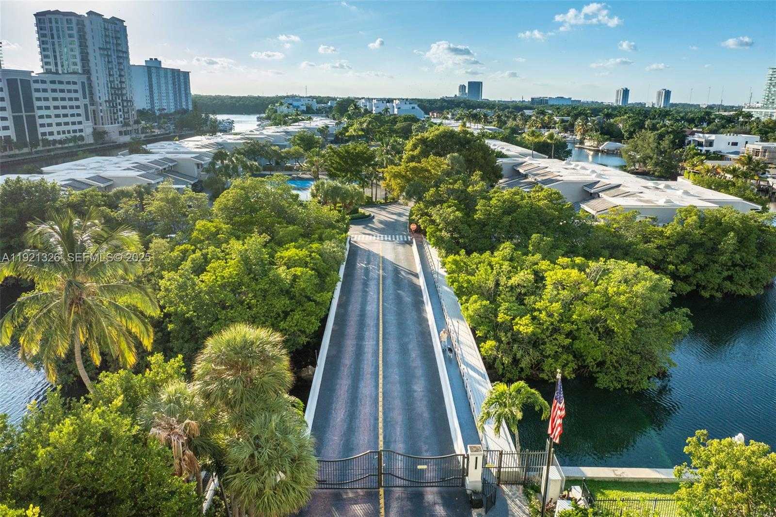 Small Image of 429 POINCIANA DR #1415, Sunny Isles Beach Number 49